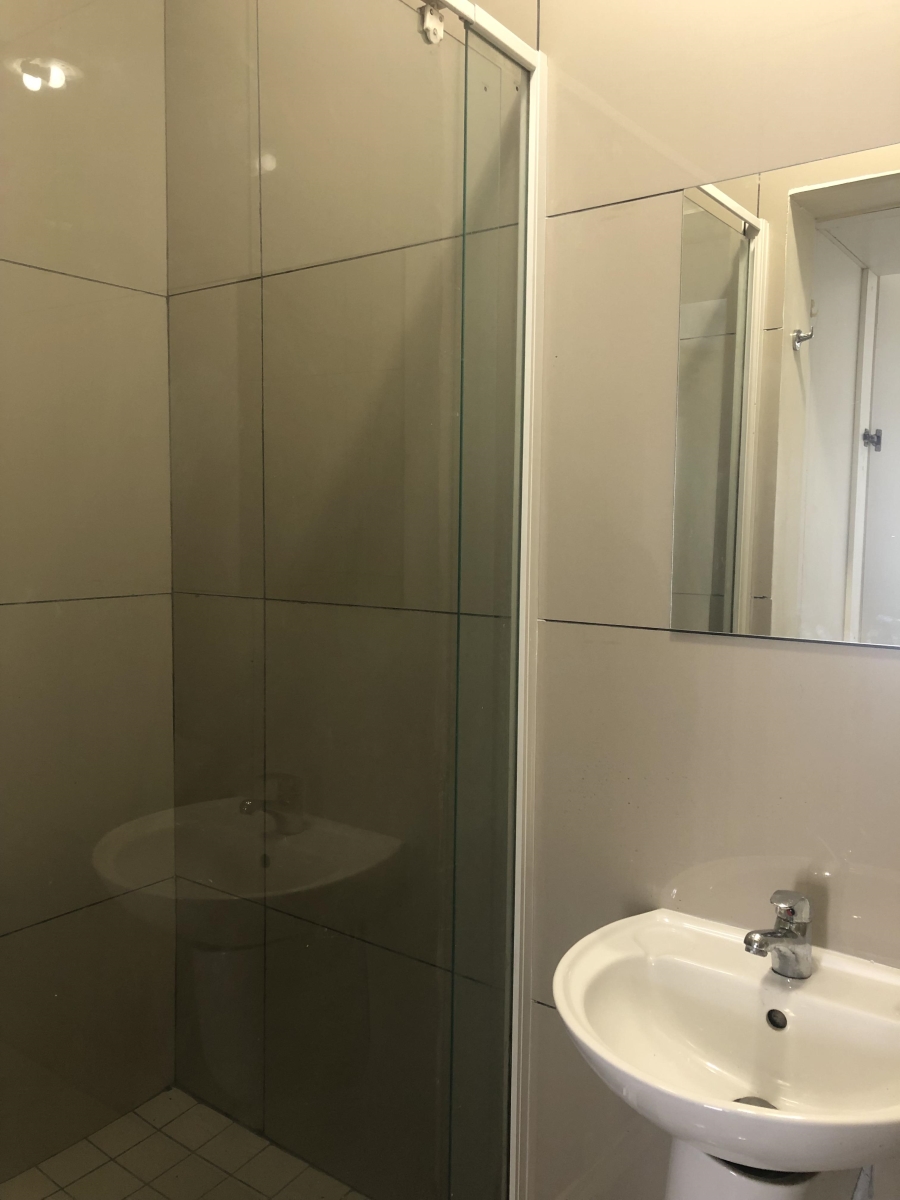 To Let 2 Bedroom Property for Rent in Burgundy Estate Western Cape
